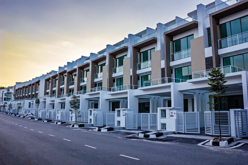 R Residence Jelutong Extérieur photo
